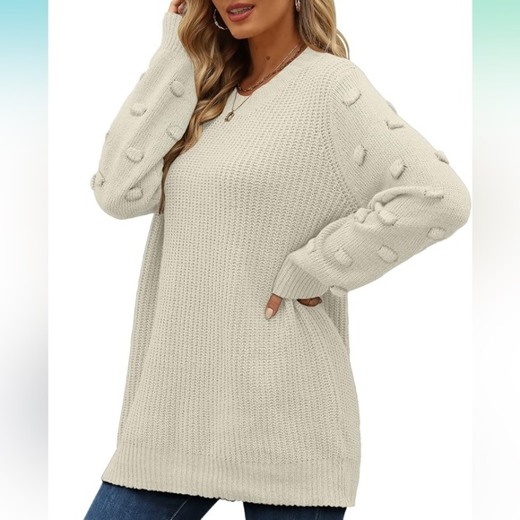 Womens Long Sleeve Chunky Knit oversized Crewneck Sweater. Cream, size Large. - Picture 5 of 13